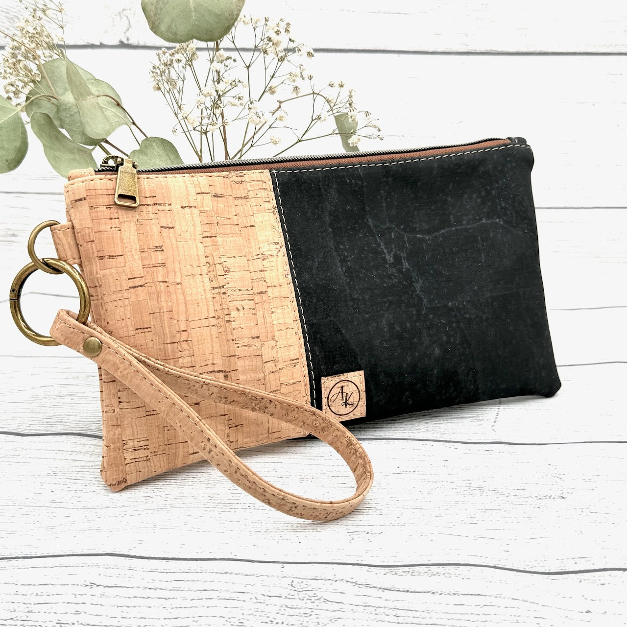 Classic Clutch - Black