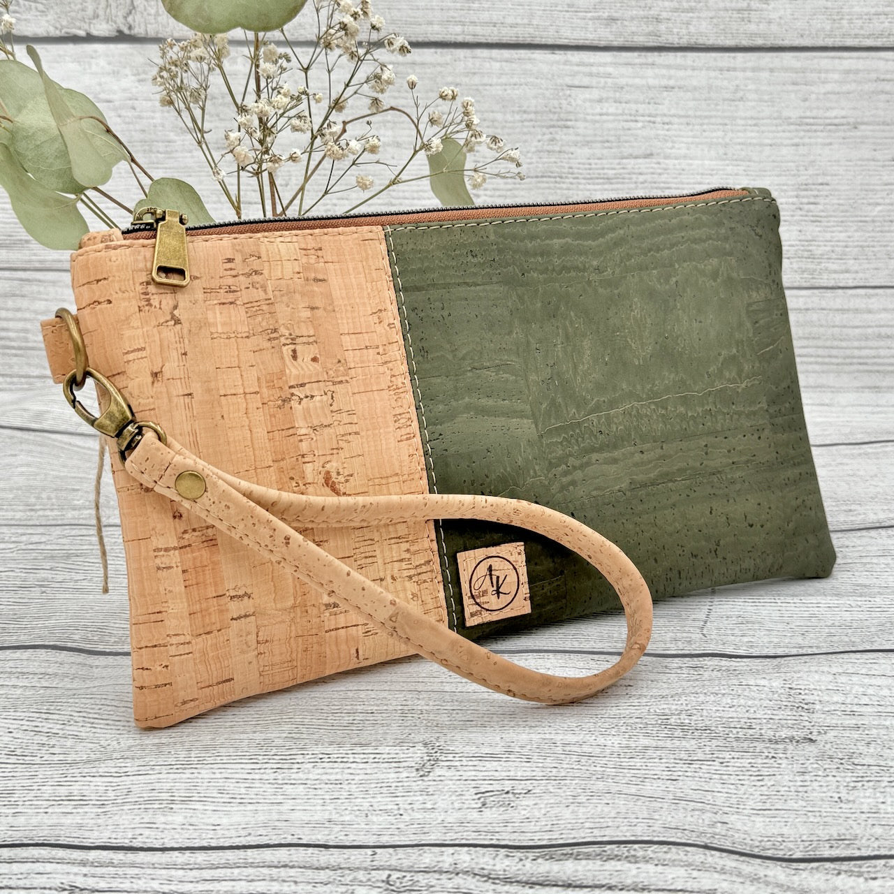 Classic Clutch - Dark Green