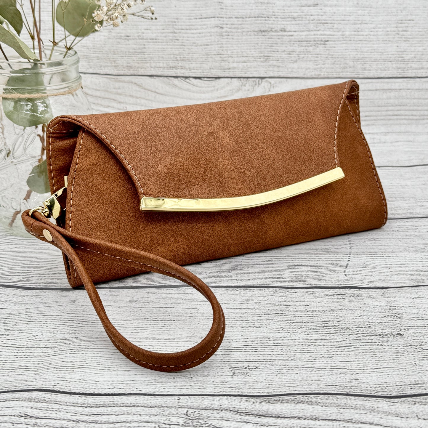 Deana Clutch - Tan