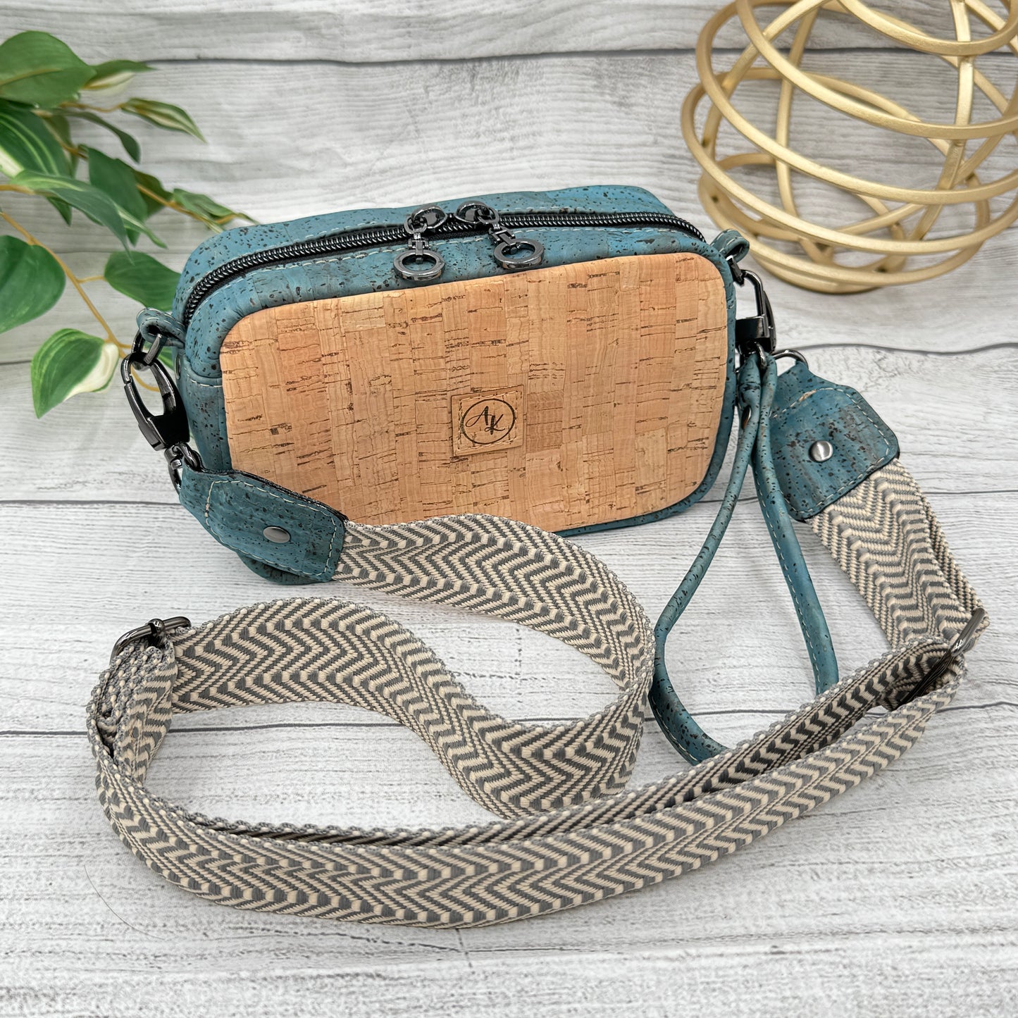 Tiny Cat - Turquoise