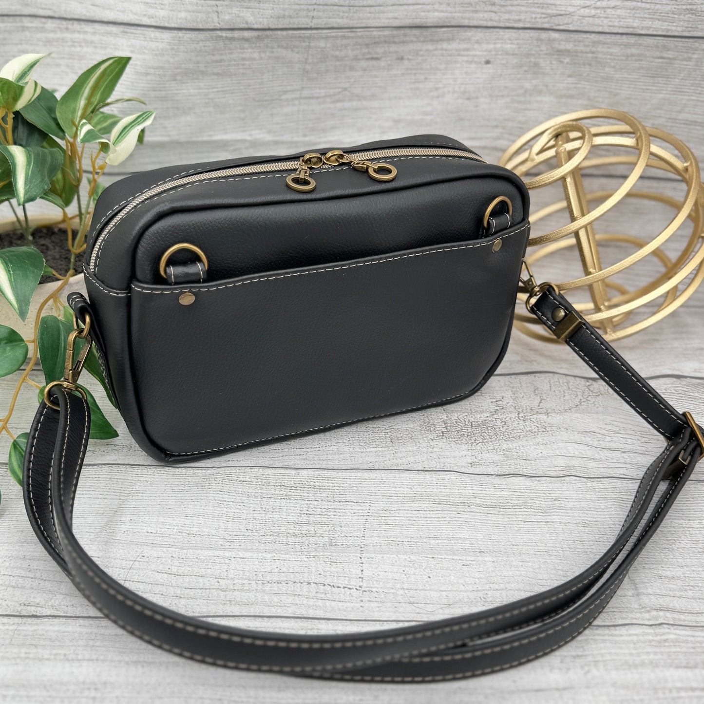 Catalina Crossbody - Quilted Black Solid